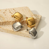 Pebble Studs