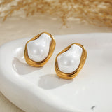 Elara Pearl Earrings